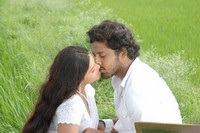 Idhayam Thiraiarangam Spicy Pics